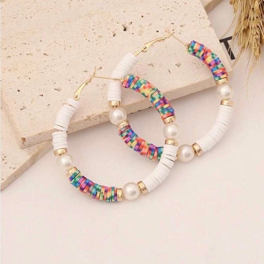NWOT Gold tone boho hoop earrings